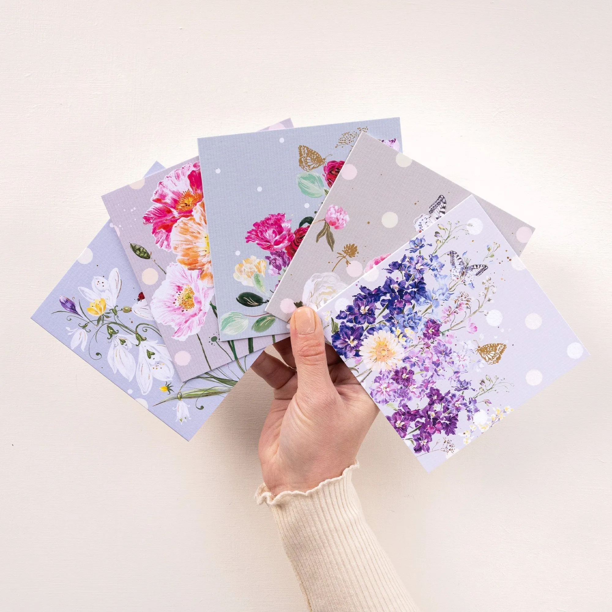 Under £20|Under £10*Whistlefish Country Flowers Notelet Tin