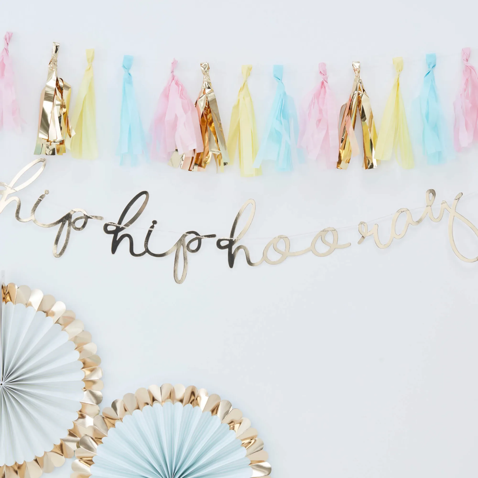 Decorations|Bunting & Garlands*Whistlefish Gold Hip Hip Hooray Bunting