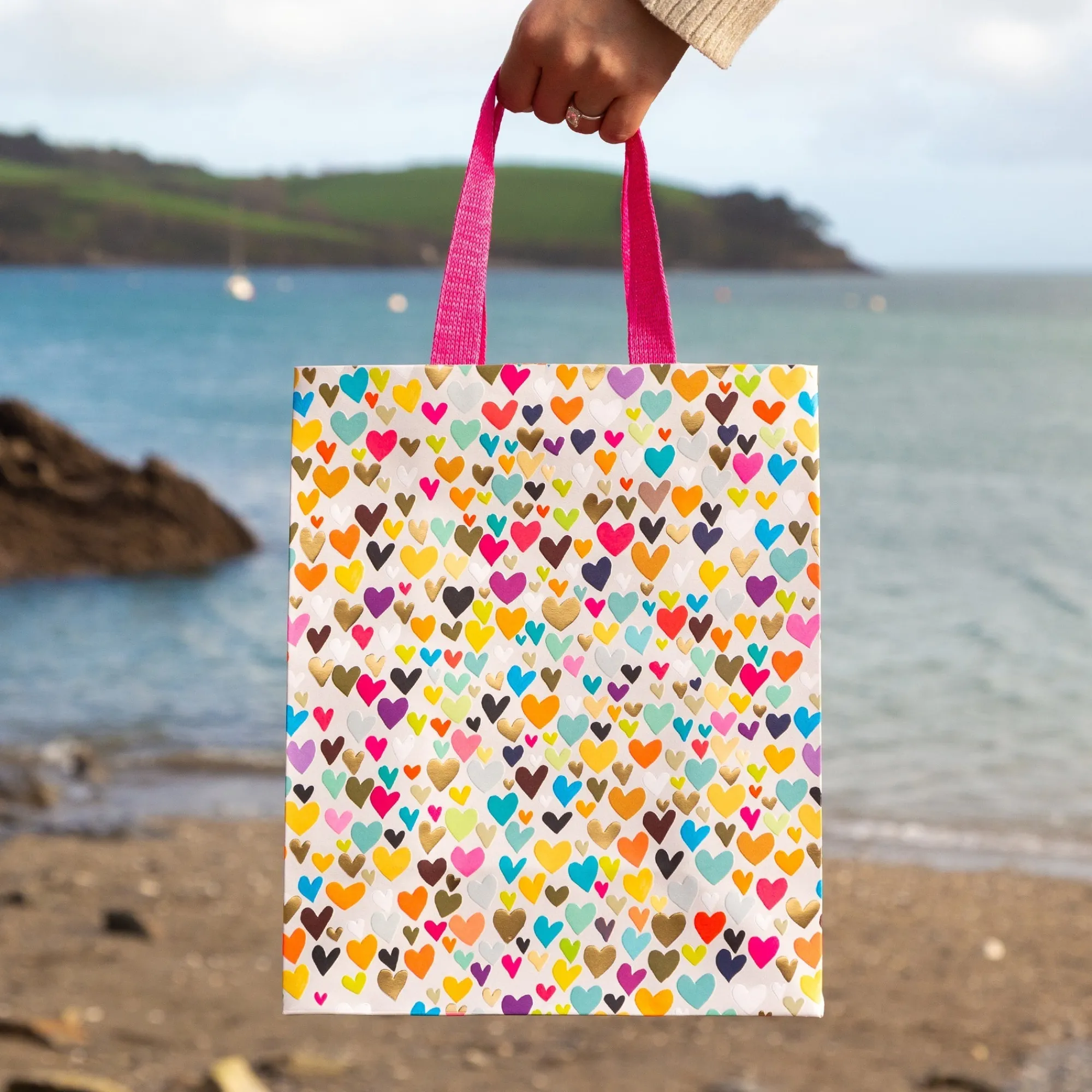 Gift Bags|Gift Bags*Whistlefish Luxury Besotted Hearts Medium Gift Bag